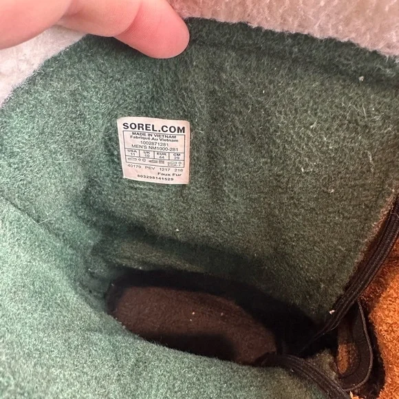 Sorel Men's Caribou Snow Boot I Size: 11 - Picture 9 of 13